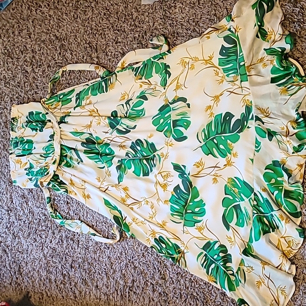 The Webster Miami Beautiful flowy white & green tropical long dress with tie xl